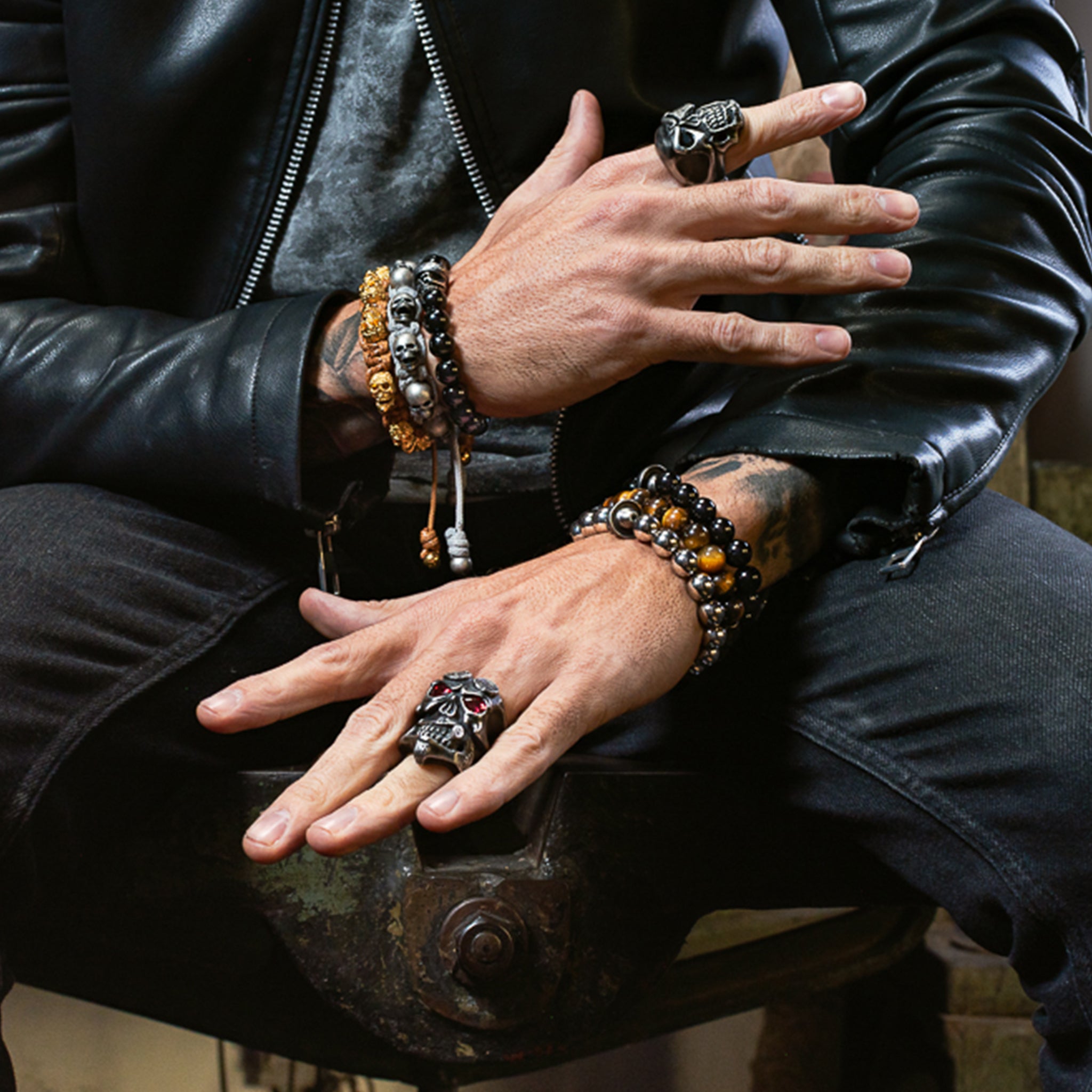 HELLBOY RING BLACK EYES