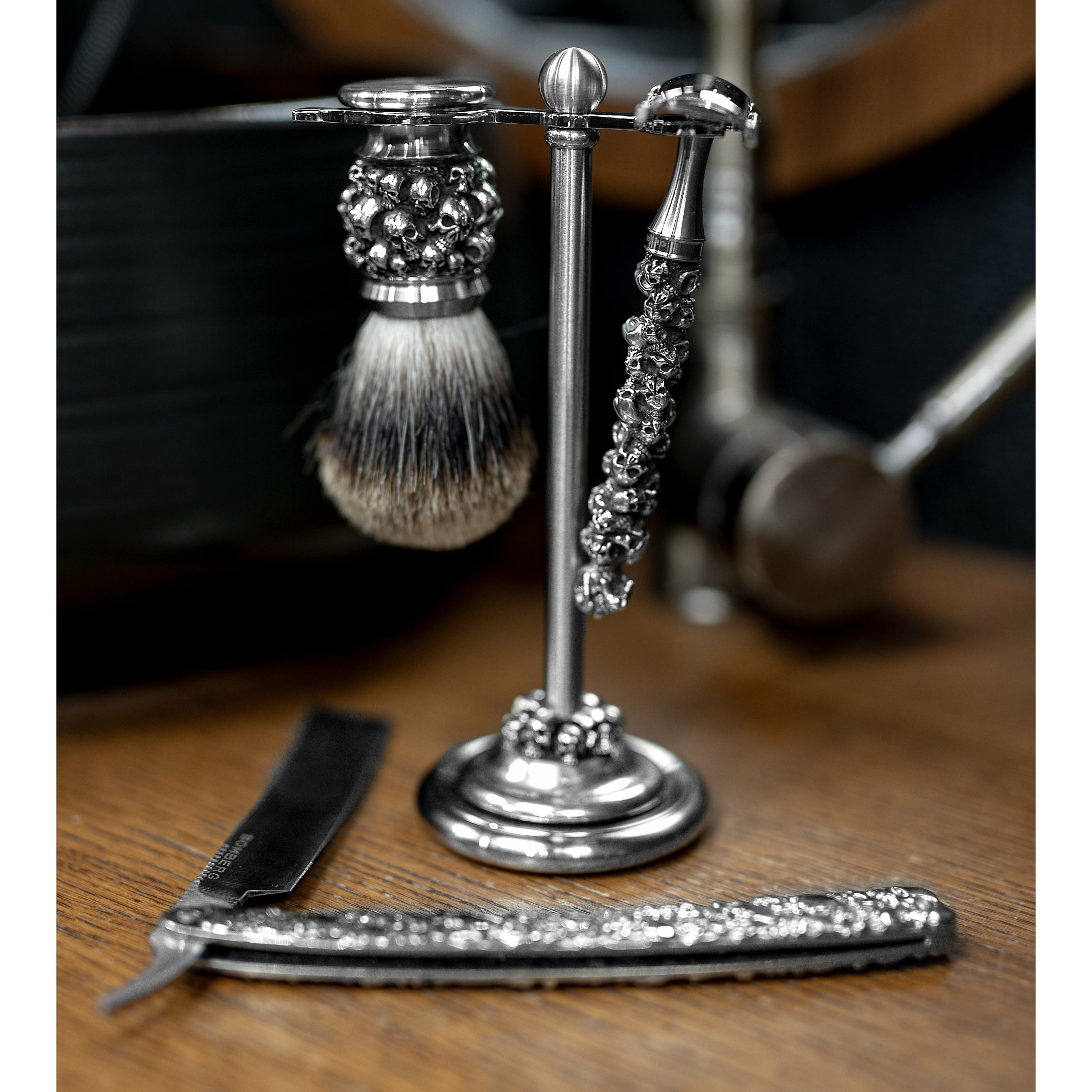 SHAVING KIT